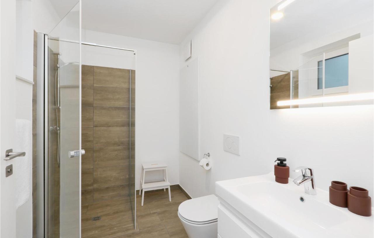 Gorgeous Apartment In Lembruch-Duemmer See Buitenkant foto